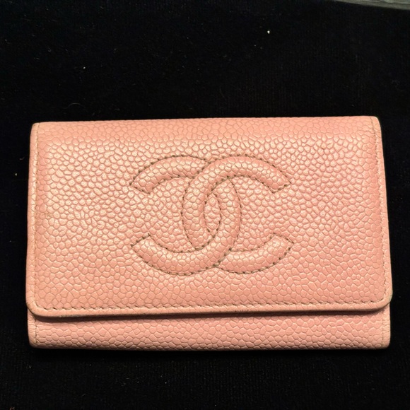 Chanel Pink Caviar CC Logo Key Holder - Picture 1 of 15